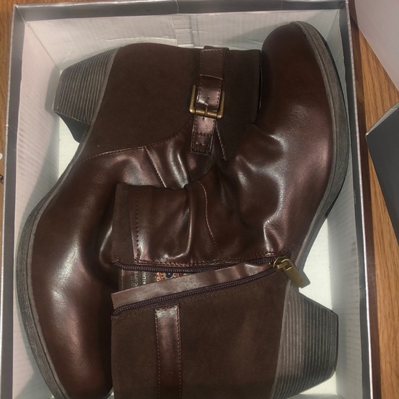 Catherines Shoes - Boots